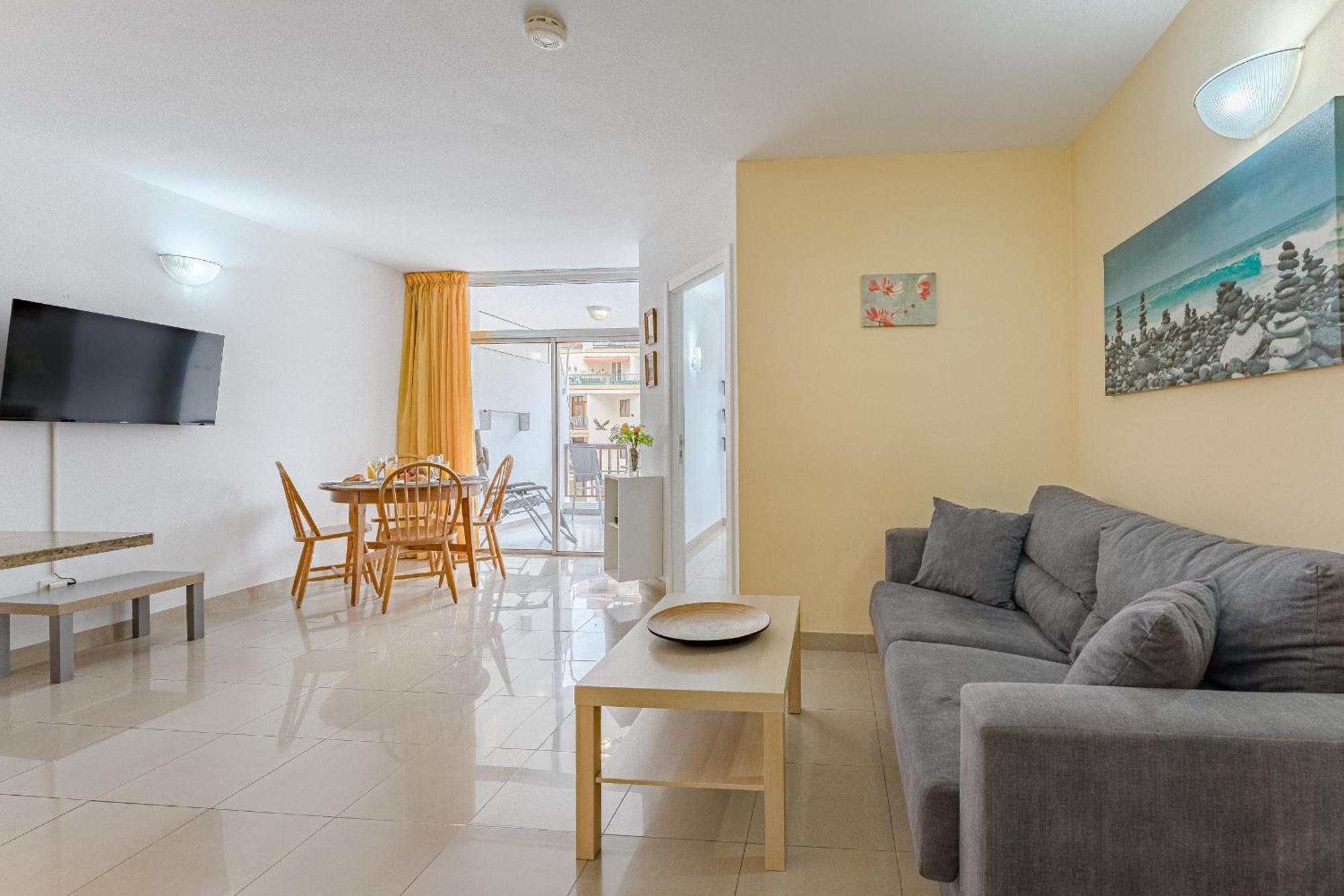 Just 2Min To Beach Loscristianos Apartment Los Cristianos  Exterior photo